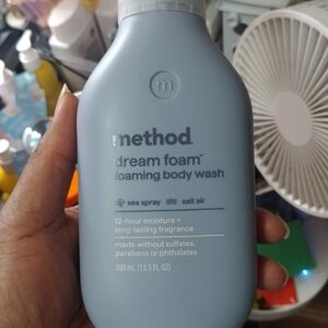 Method Dream Foam Body Wash